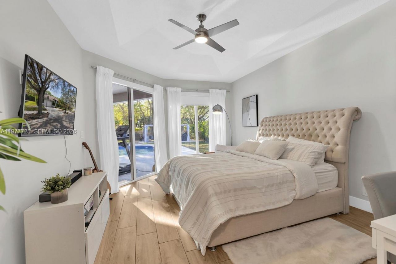 1202 S Manor Dr S , Weston, FL 33326 Photo