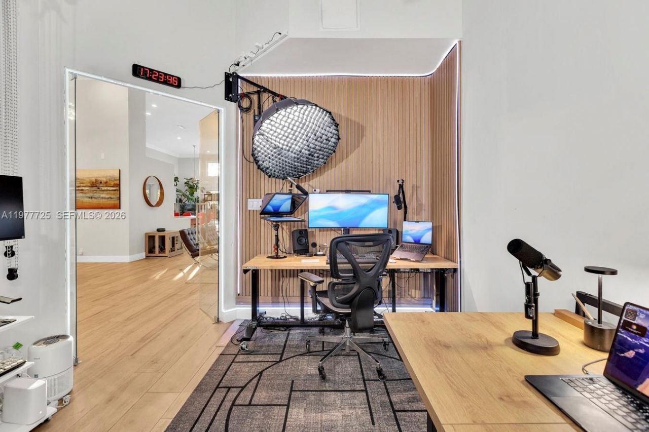 1202 S Manor Dr S , Weston, FL 33326 Photo