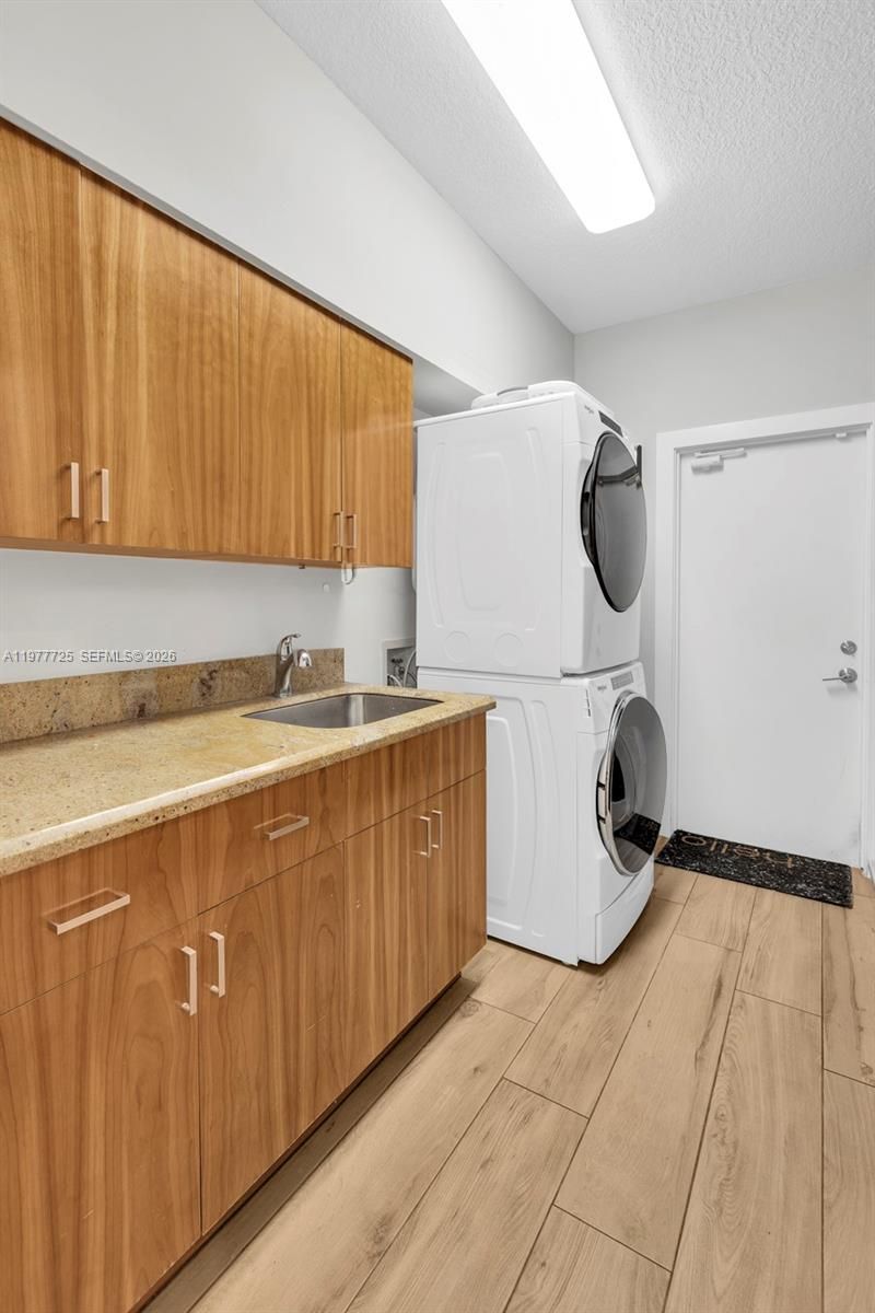 1202 S Manor Dr S , Weston, FL 33326 Photo