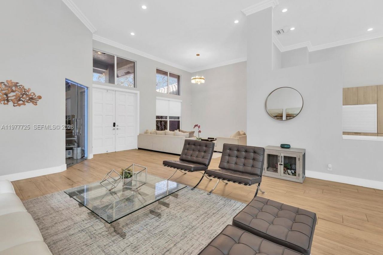 1202 S Manor Dr S , Weston, FL 33326 Photo