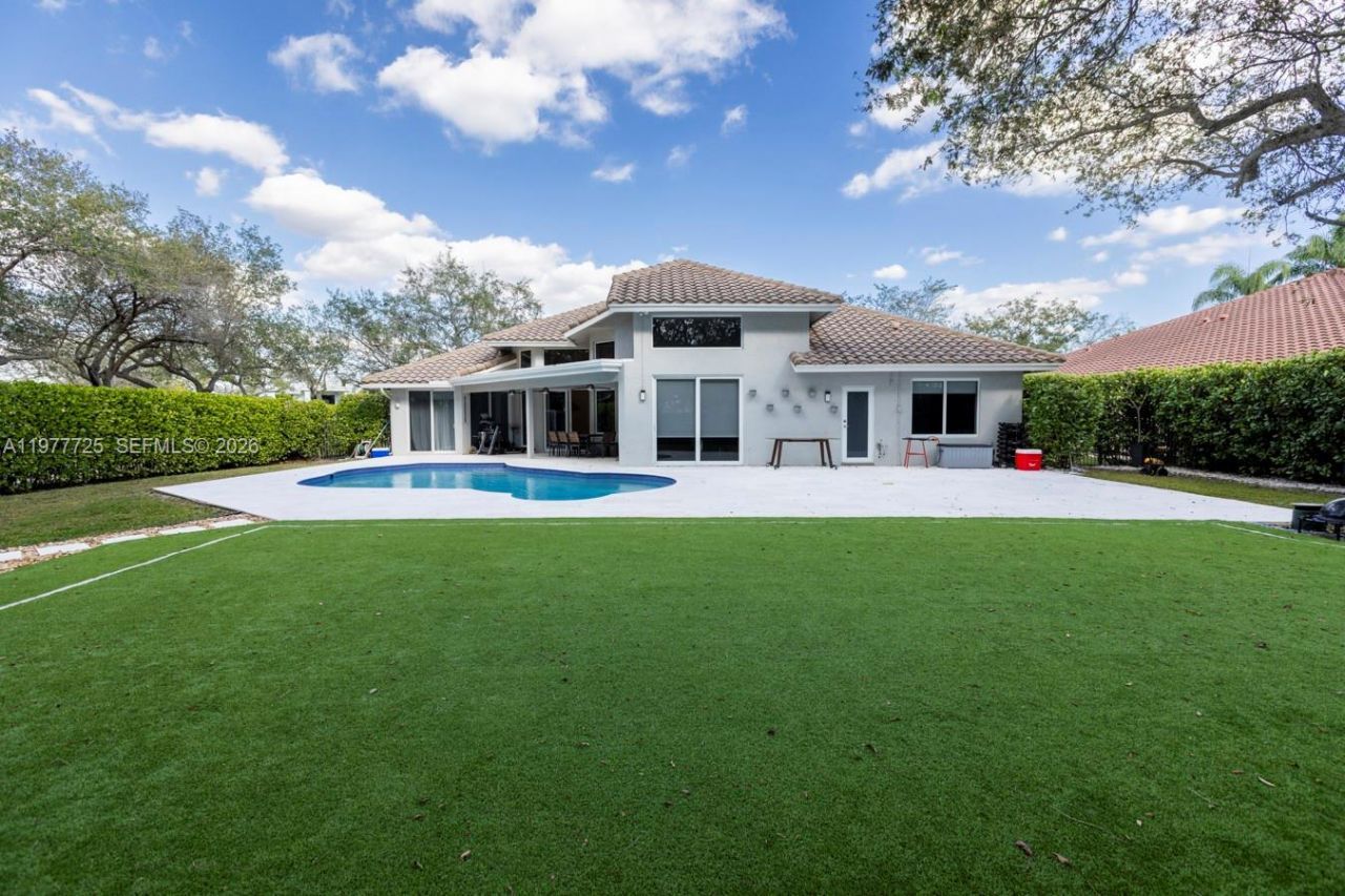 1202 S Manor Dr S , Weston, FL 33326 Photo