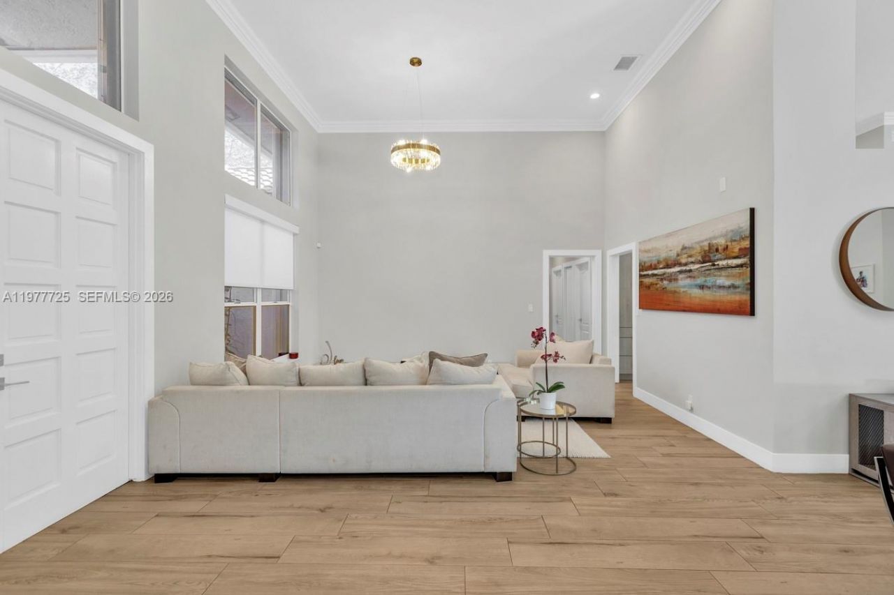 1202 S Manor Dr S , Weston, FL 33326 Photo