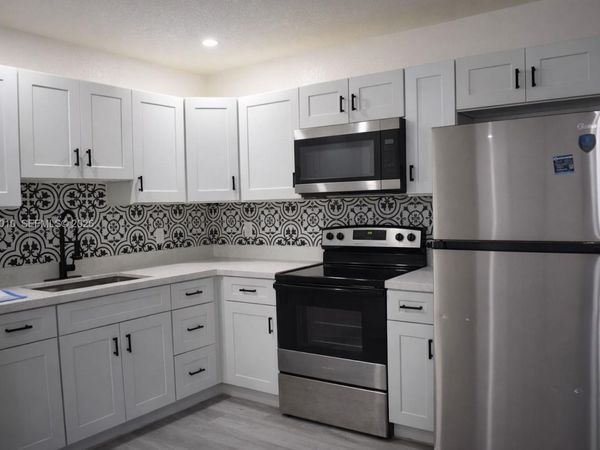 900 NW 8th Ave , Unit 3, Pompano Beach, FL 33060