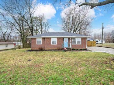 1920 Daniels Ln, Owensboro, KY 42303