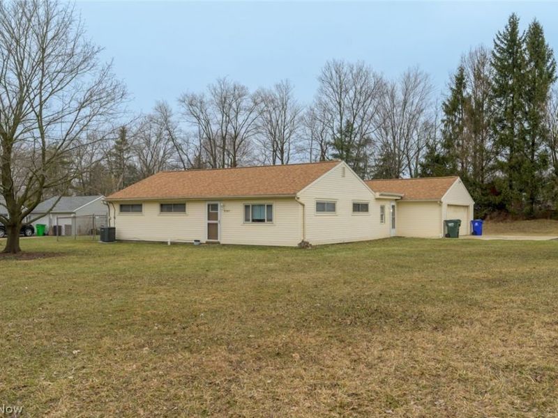 9345 Briar Drive, Streetsboro, OH 44241 Photo 3