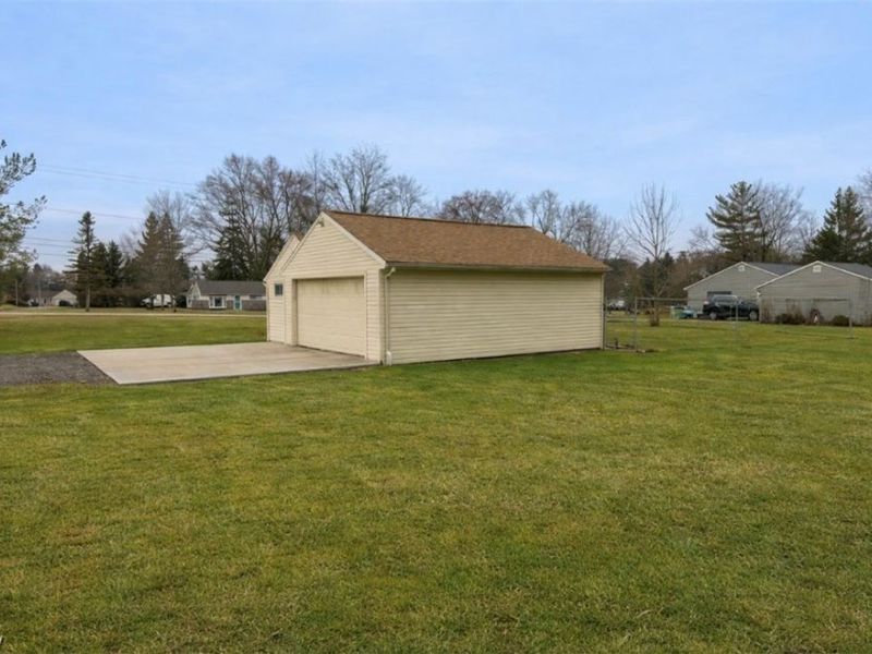 9345 Briar Drive, Streetsboro, OH 44241 Photo 6