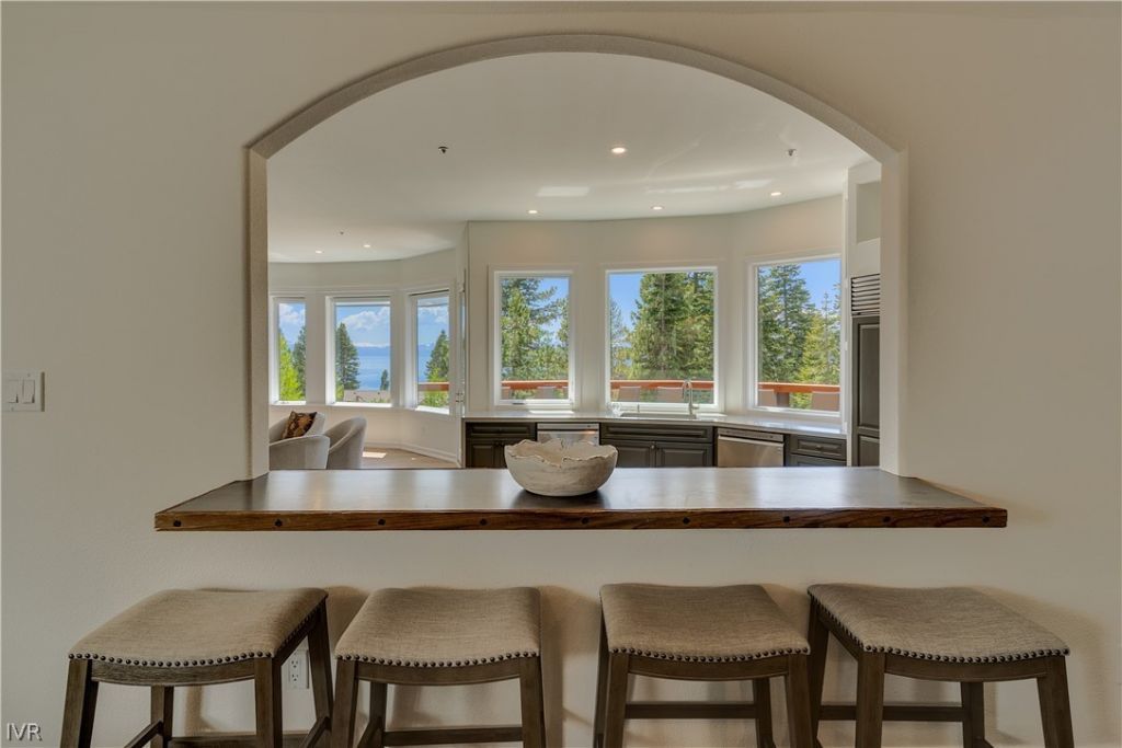 949 Fairview Boulevard, Incline Village, NV 89451 Photo