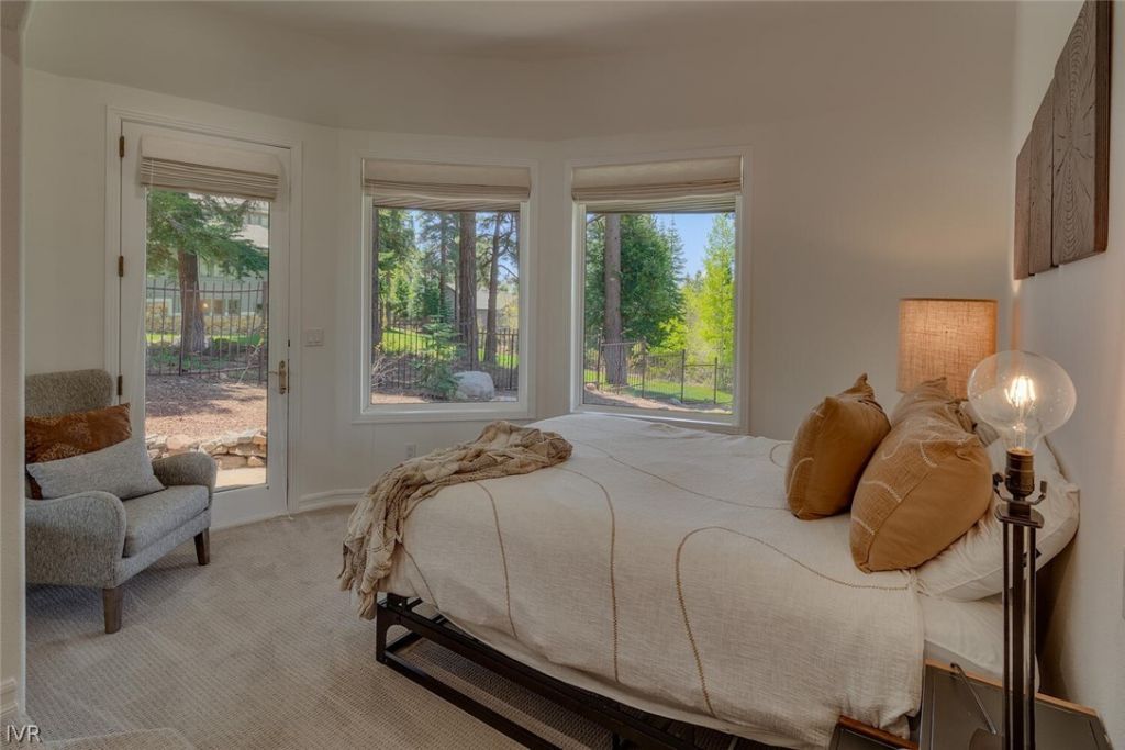 949 Fairview Boulevard, Incline Village, NV 89451 Photo