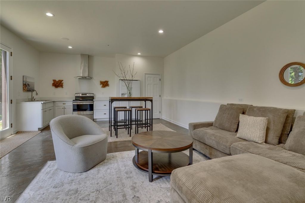 949 Fairview Boulevard, Incline Village, NV 89451 Photo