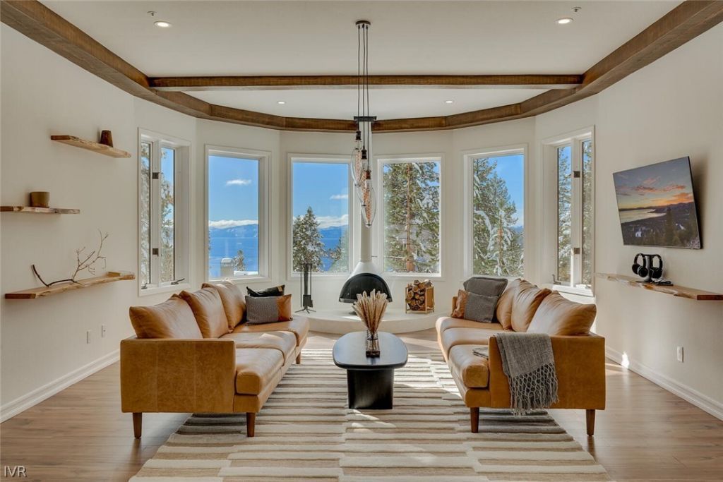 949 Fairview Boulevard, Incline Village, NV 89451 Photo