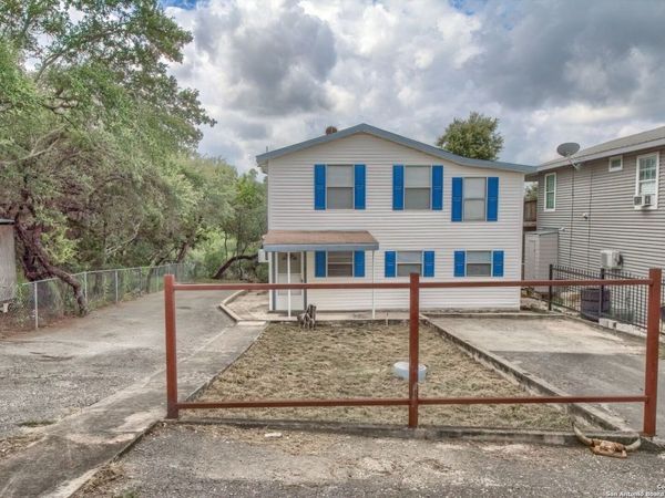 1108 Pebble Beach Dr NW, Lakehills, TX 78063