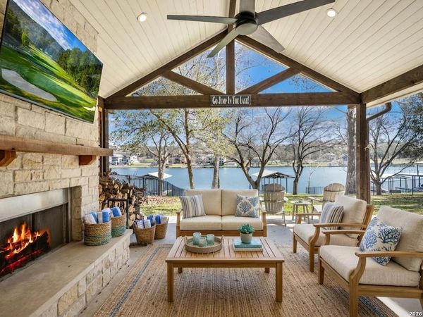 1001 Lakeshore, Marble Falls, TX 78654
