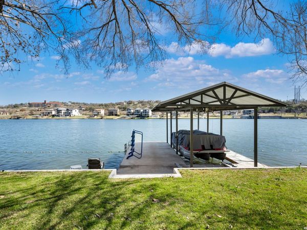 1001 Lakeshore, Marble Falls, TX 78654