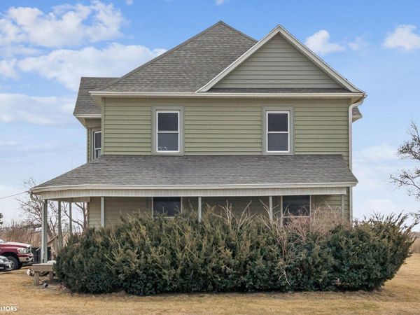 1750 140th Street, Mount Pleasant, IA 52641