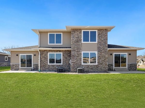 1200 Sween DRIVE, Unit 11, Holmen, WI 54636