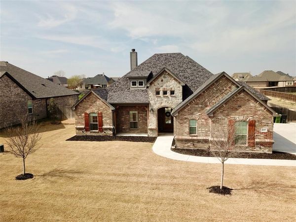 8829 Hidden Pond Street, Justin, TX 76247