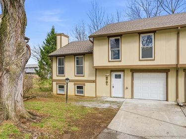 5761 N Anita Avenue, Kansas City, MO 64151