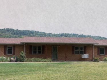 741 Kentucky South 89 , McKee, KY 40447