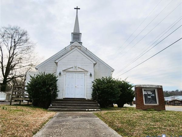 21000 Chesterfield Avenue , Petersburg, VA 23803