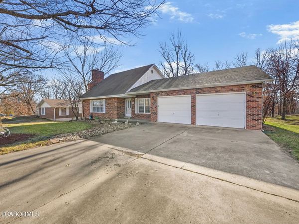 118 N LINNWOOD DRIVE, Linn, MO 65051