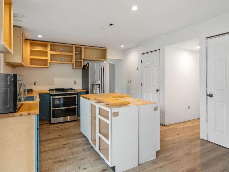 696 Tree Bend Court, Westerville, OH 43082 Photo 11