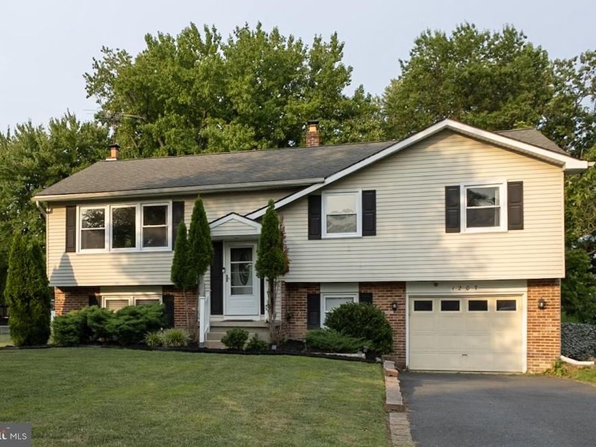 1207 Malatesta Avenue, Upper Chichester, PA 19061 Main Photo