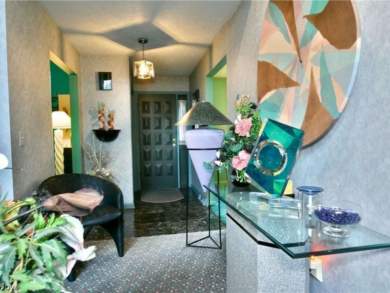 545 Thomas Lane, Girard, OH 44420 Photo 6