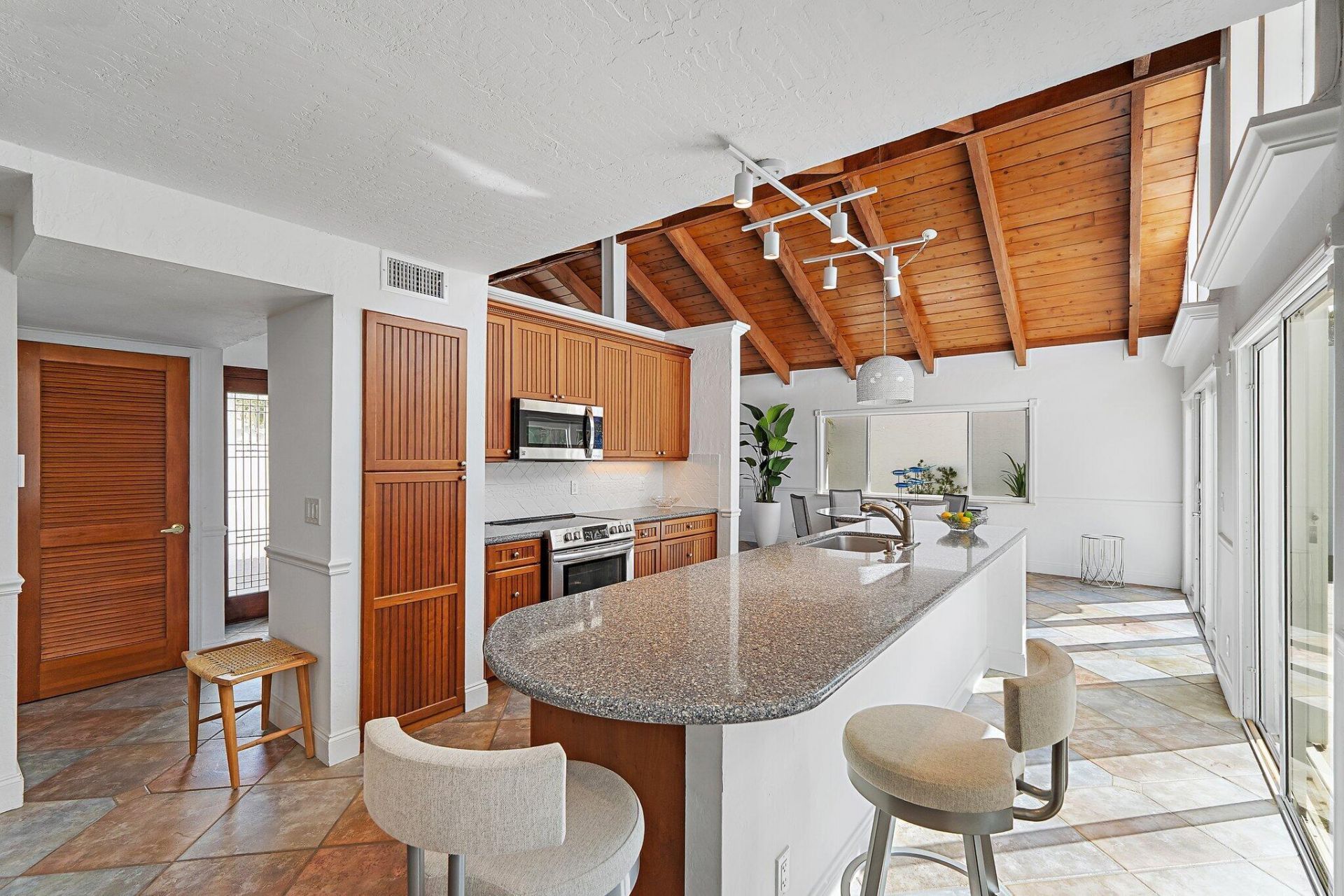 102 W Sandpiper Circle, Jupiter, FL 33477 Photo