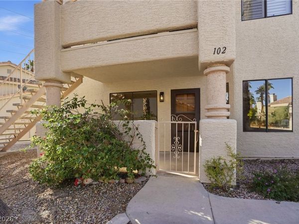 1008 Falconhead Lane , Unit 102, Las Vegas, NV 89128