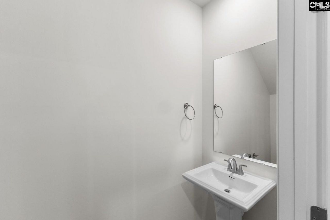 283 Balbriggan Place Photo 18