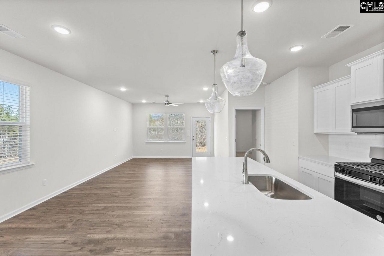 283 Balbriggan Place Photo 5