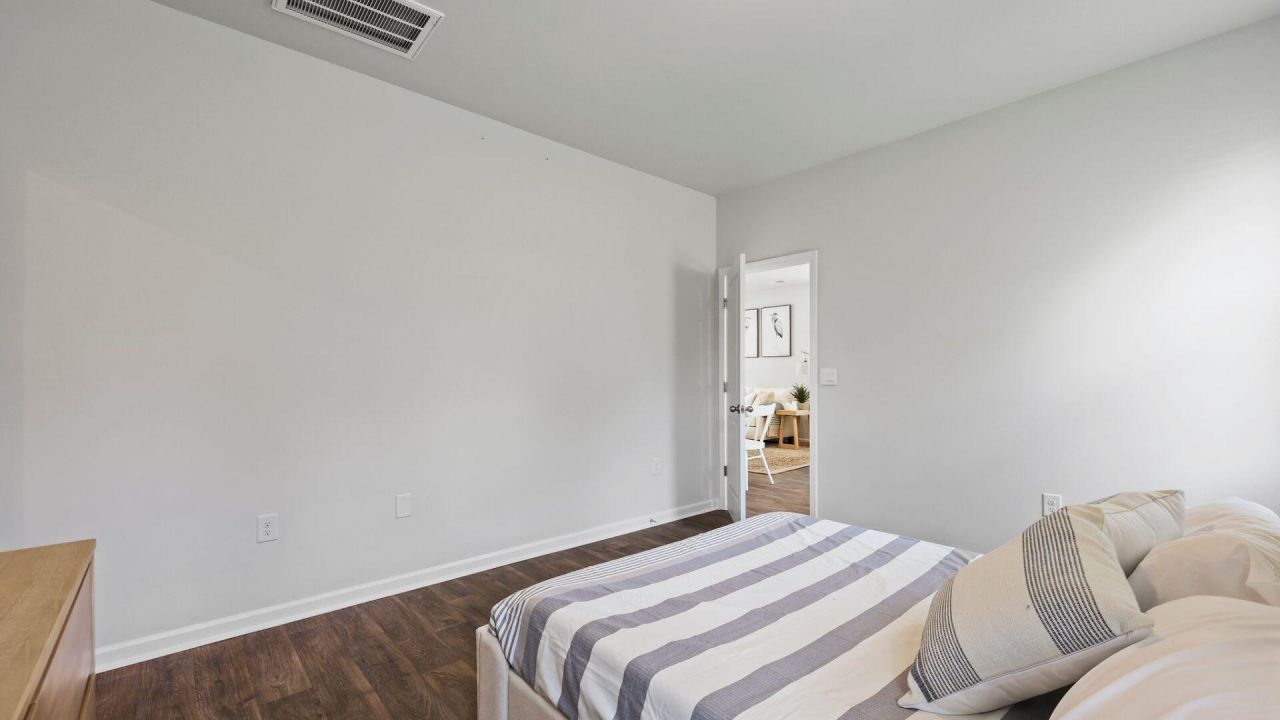 1050 Refuge Way Photo 16