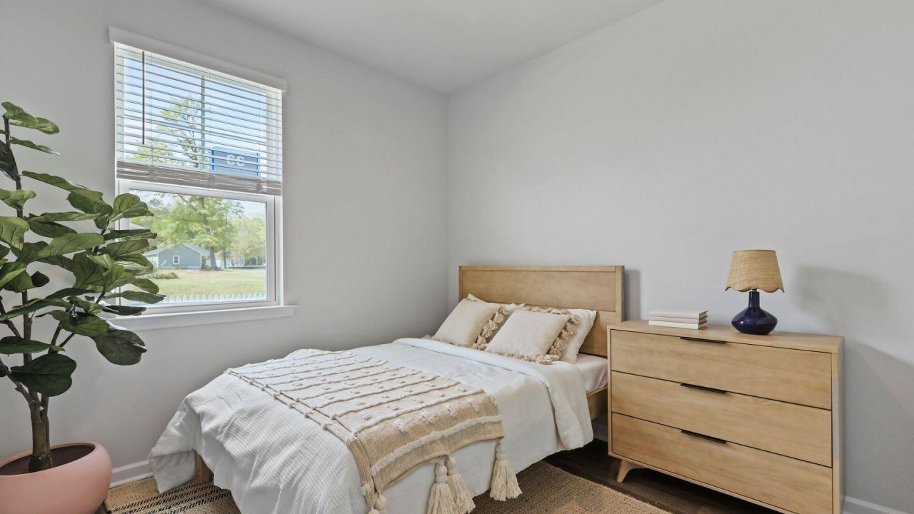 1050 Refuge Way Photo 17