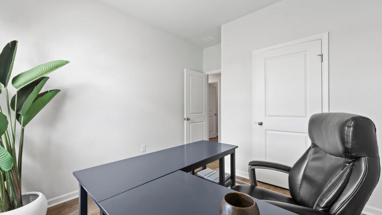 1050 Refuge Way Photo 20