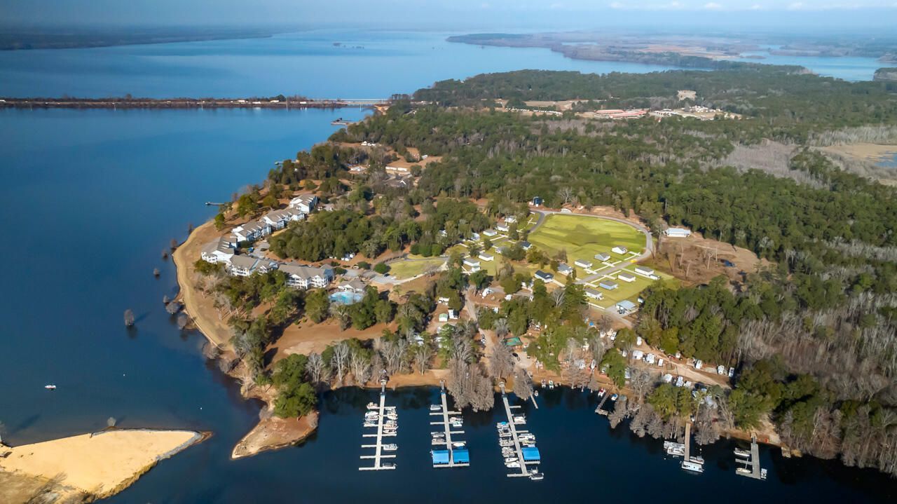 1050 Refuge Way Photo 25