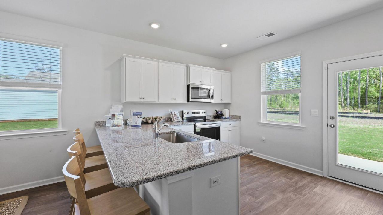 1050 Refuge Way Photo 8