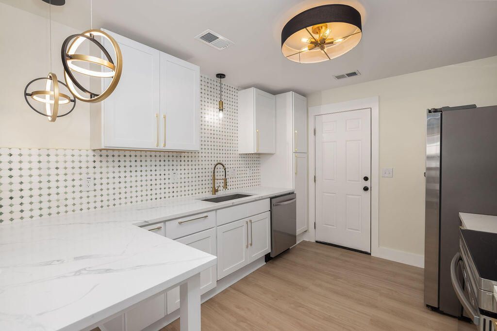 2405 Eagle Drive Photo 12