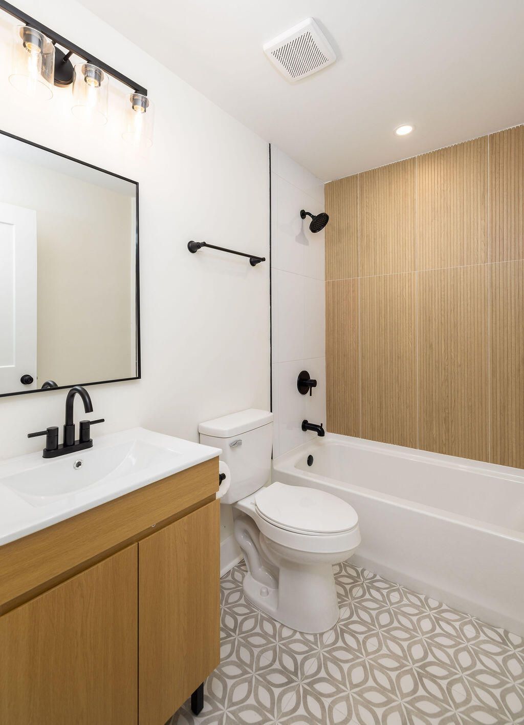 2405 Eagle Drive Photo 22