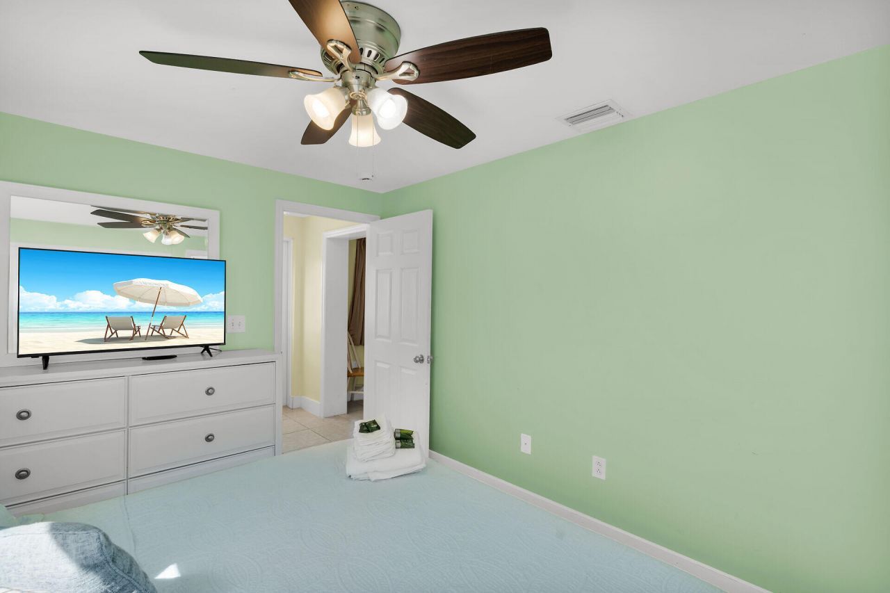 421 5th Street, Key Colony, FL 33051 Photo