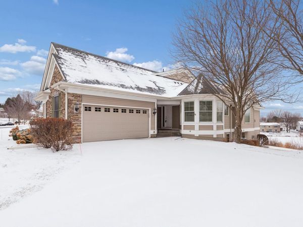 7188 Waterstone Lane, Woodbury, MN 55125