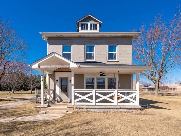 924 W Main STREET, Palmyra, WI 53156