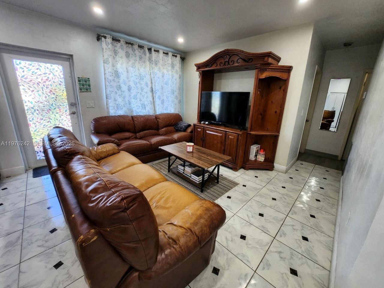 3560 NW 19th St , Miami, FL 33125 Photo