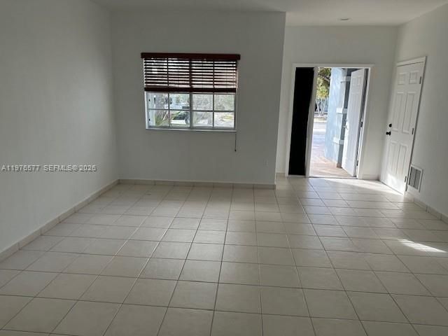 9047 NW 169th St, Miami Lakes, FL 33018 Photo