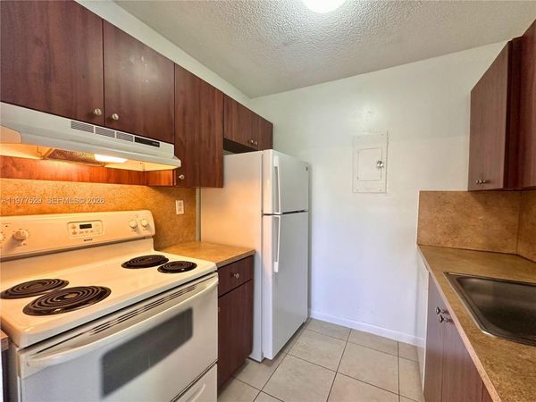 7423 SW 152nd Ave, Unit 10-201, Miami, FL 33193