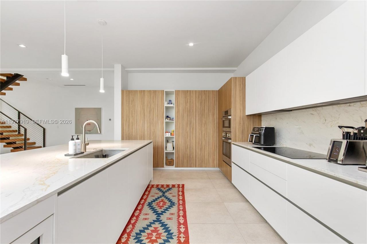 2225 SW 18th Ave , Miami, FL 33145 Photo