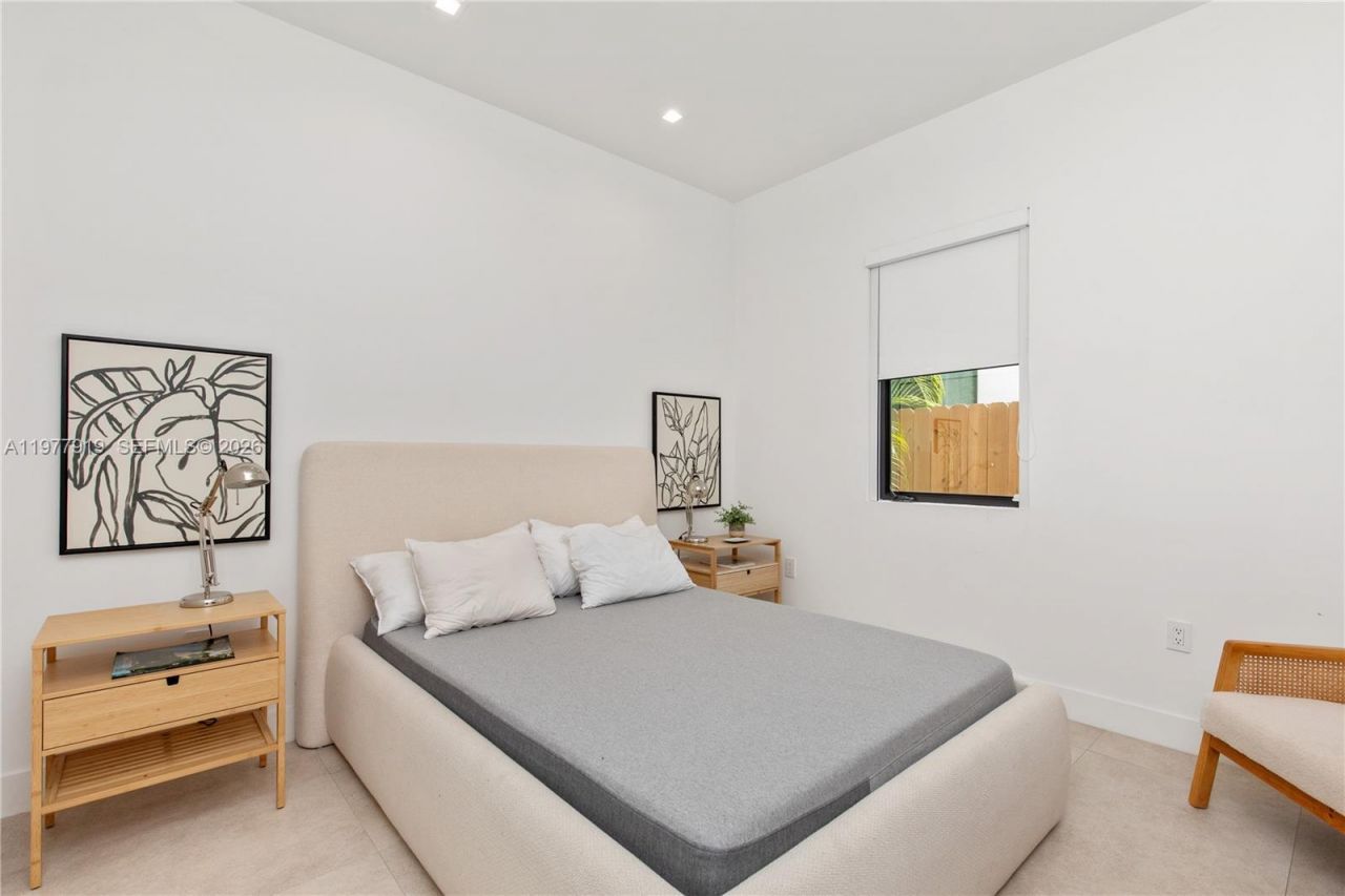 2225 SW 18th Ave , Miami, FL 33145 Photo