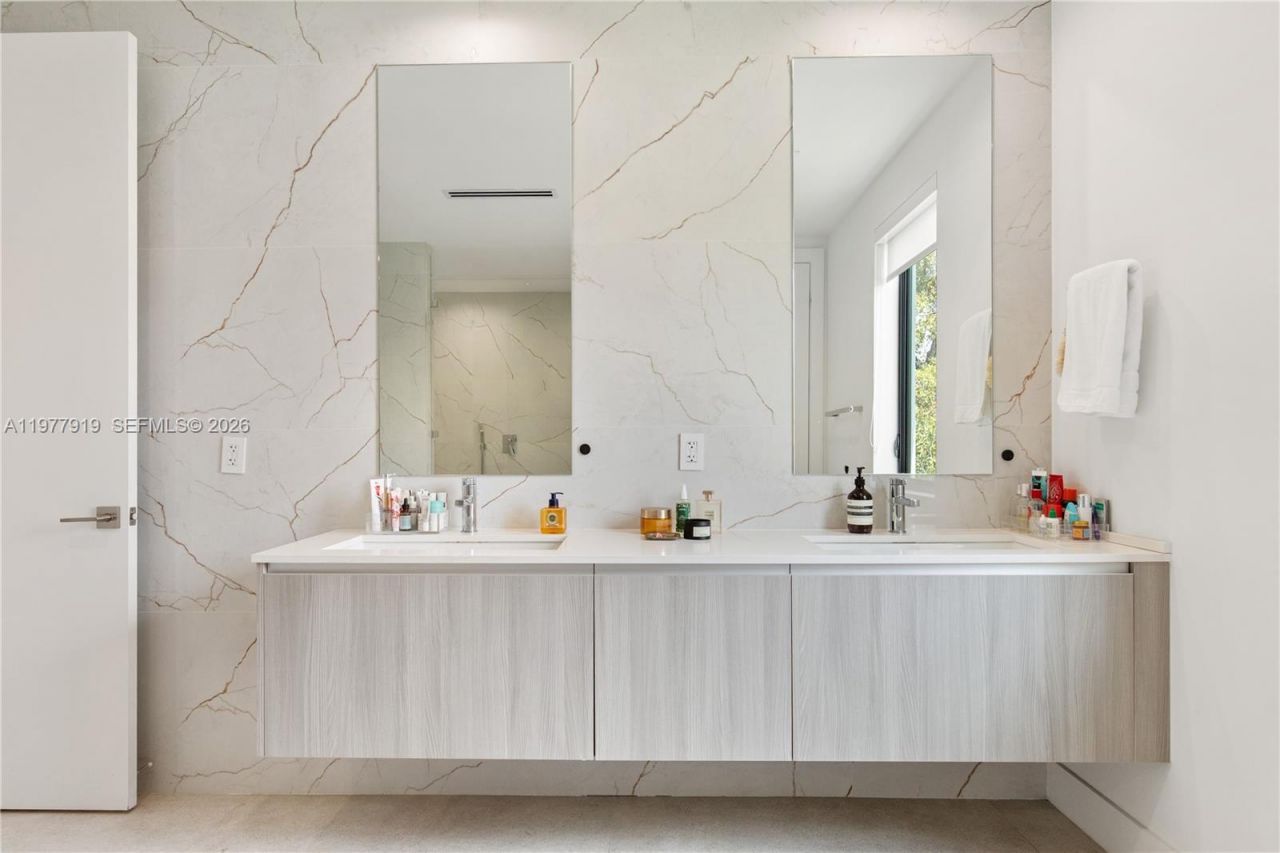 2225 SW 18th Ave , Miami, FL 33145 Photo