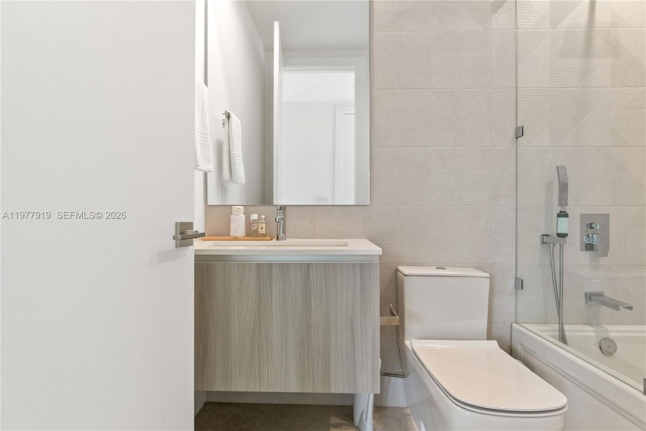 2225 SW 18th Ave , Miami, FL 33145 Photo