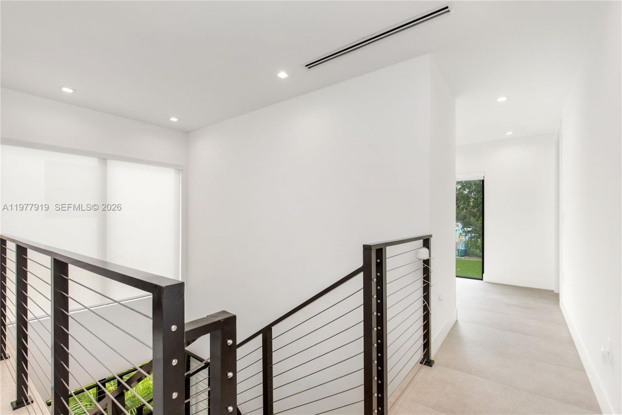 2225 SW 18th Ave , Miami, FL 33145 Photo