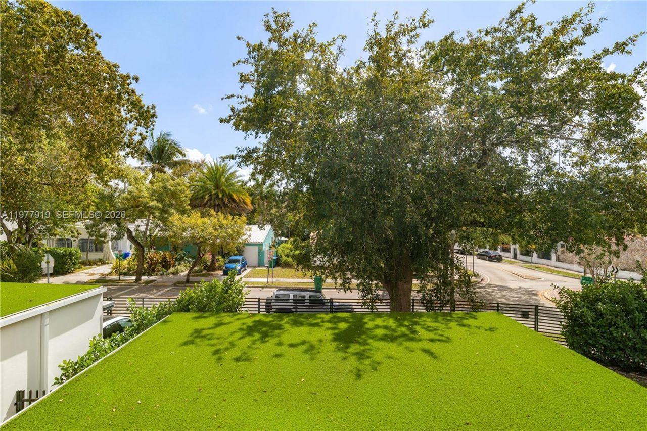 2225 SW 18th Ave , Miami, FL 33145 Photo